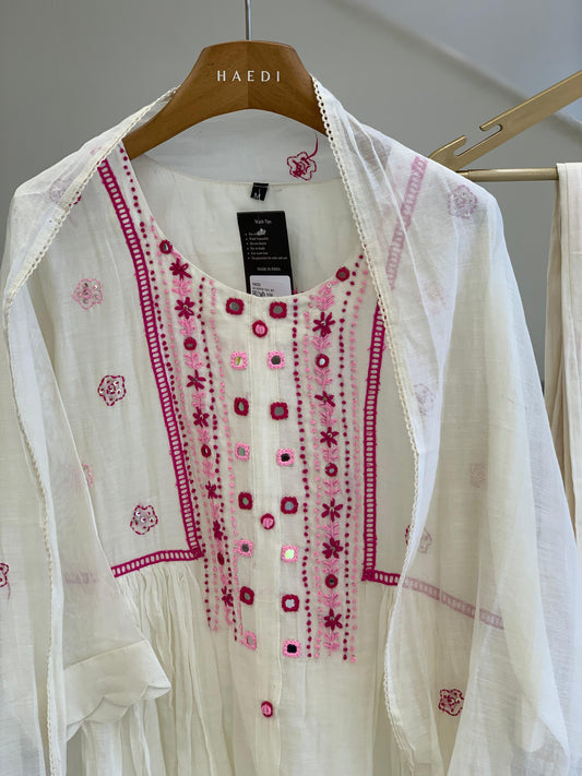 CMD 13481 Mul chanderi suit