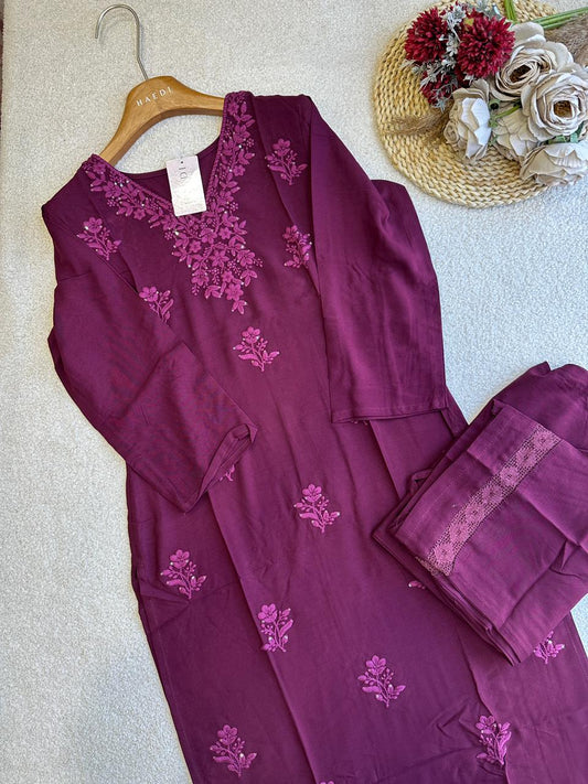 18824 / CMD 56851 Chikankari kurthi and palazzo set