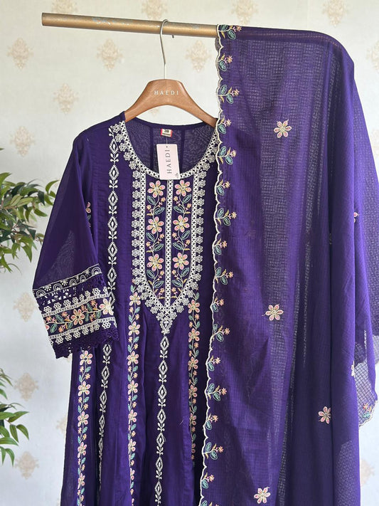 19254 Beautiful Mul Cotton Anarkali