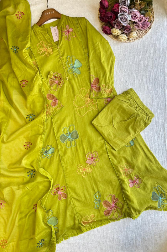 19340 Beautiful embroidered Aline suit