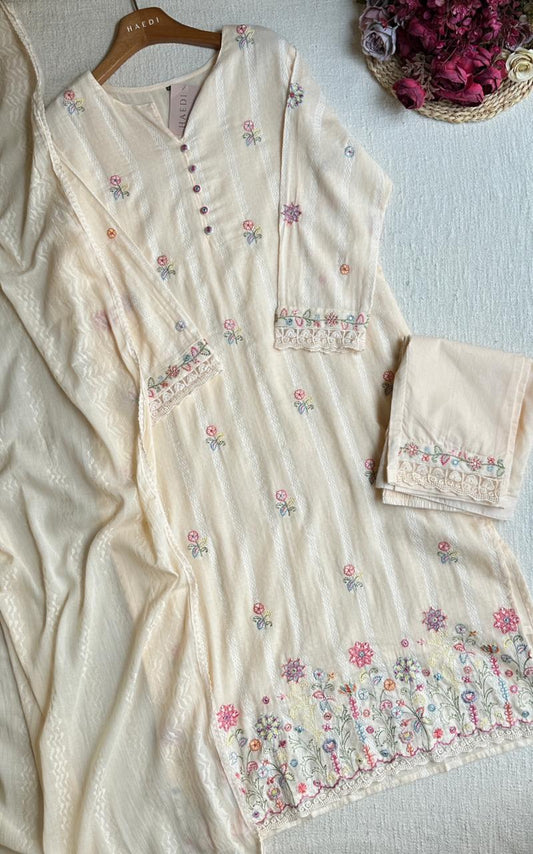 19492/19525 beautiful cotton suit