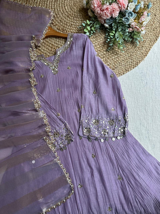 20044 Beautiful handworked mulchanderi suit