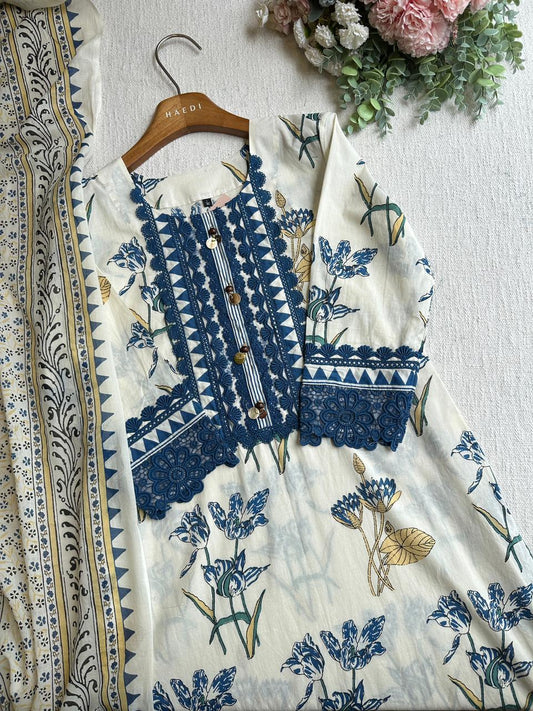 20191 Premium cotton suit with lace