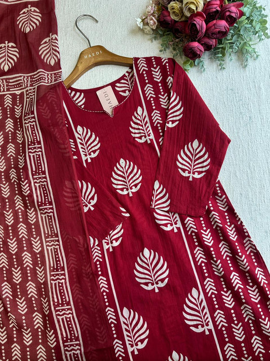 20468 Cotton suit