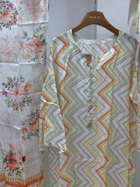 CMD 10884 Semi Stitched Suit