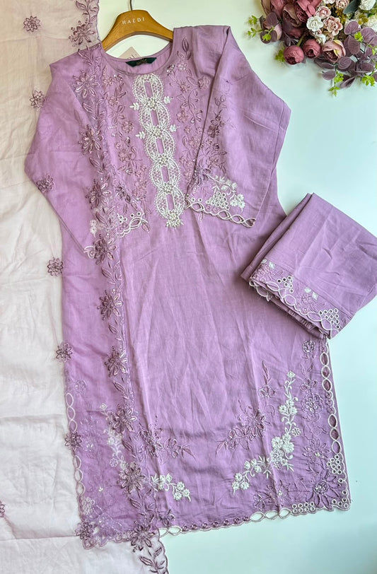 19216 Beautiful suit