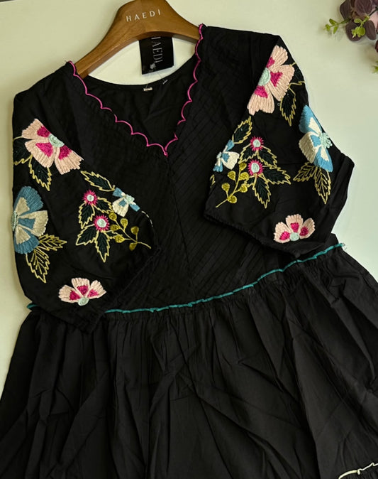 16663 Beautiful embroidered dress