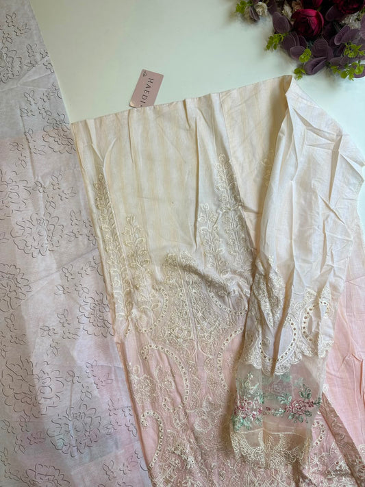 17955 Unstiched suit