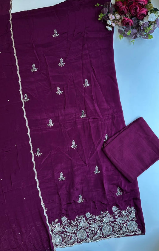 18394 Handworked unstiched suit