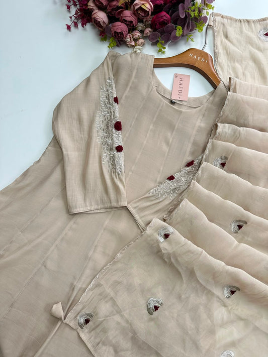 20653 Beautiful anarkali suit