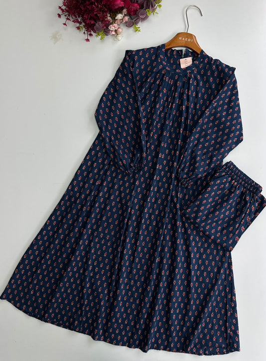 20648 Beautifull cotton two piece suit