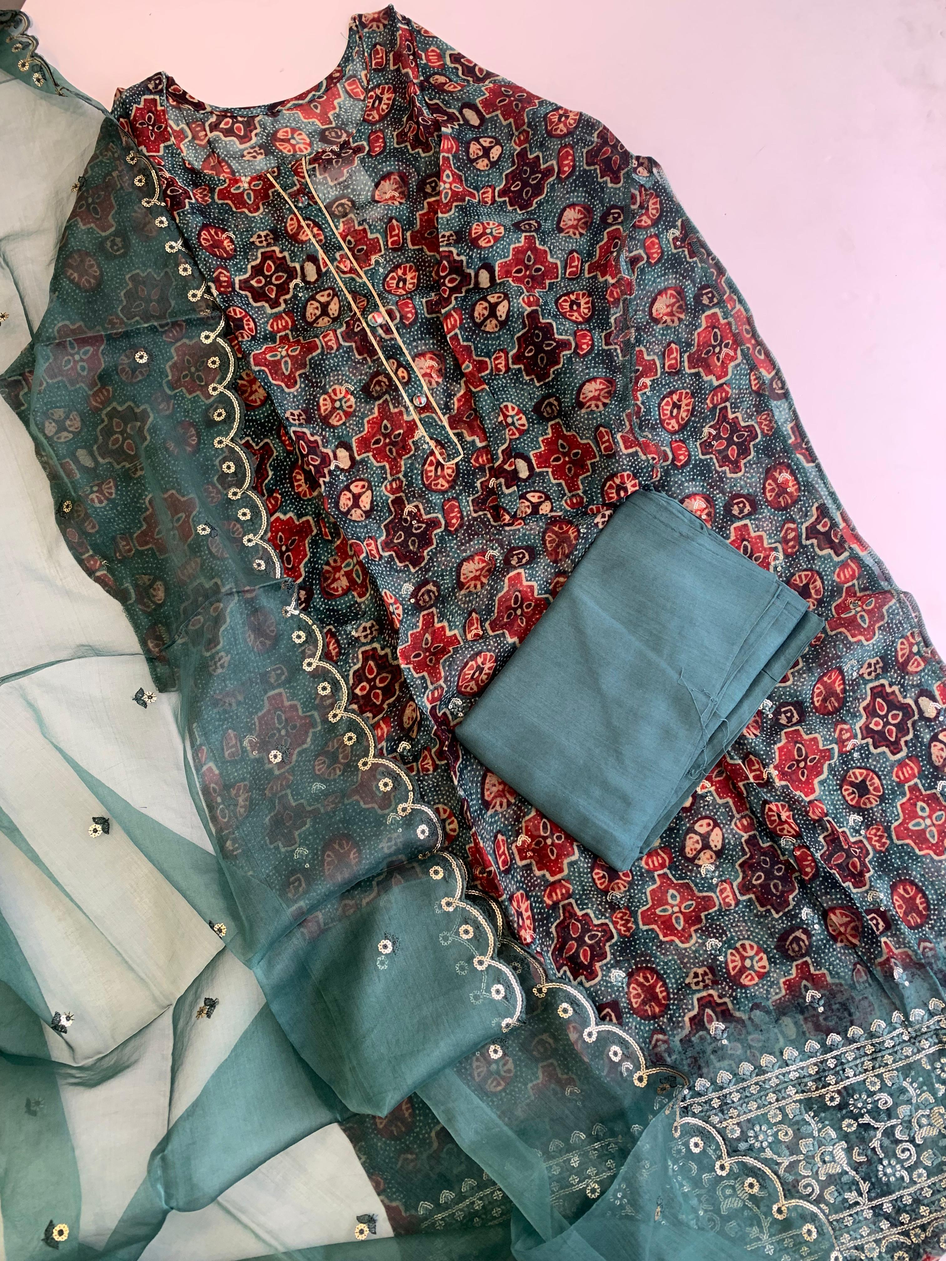 Hadayi Pattern 13996 – Haedi Women