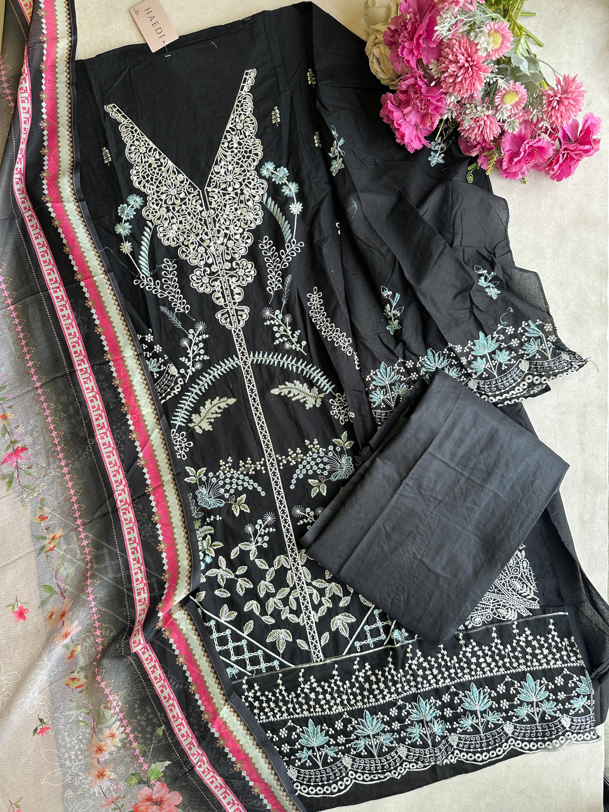 17953 Unstiched pakistani suit