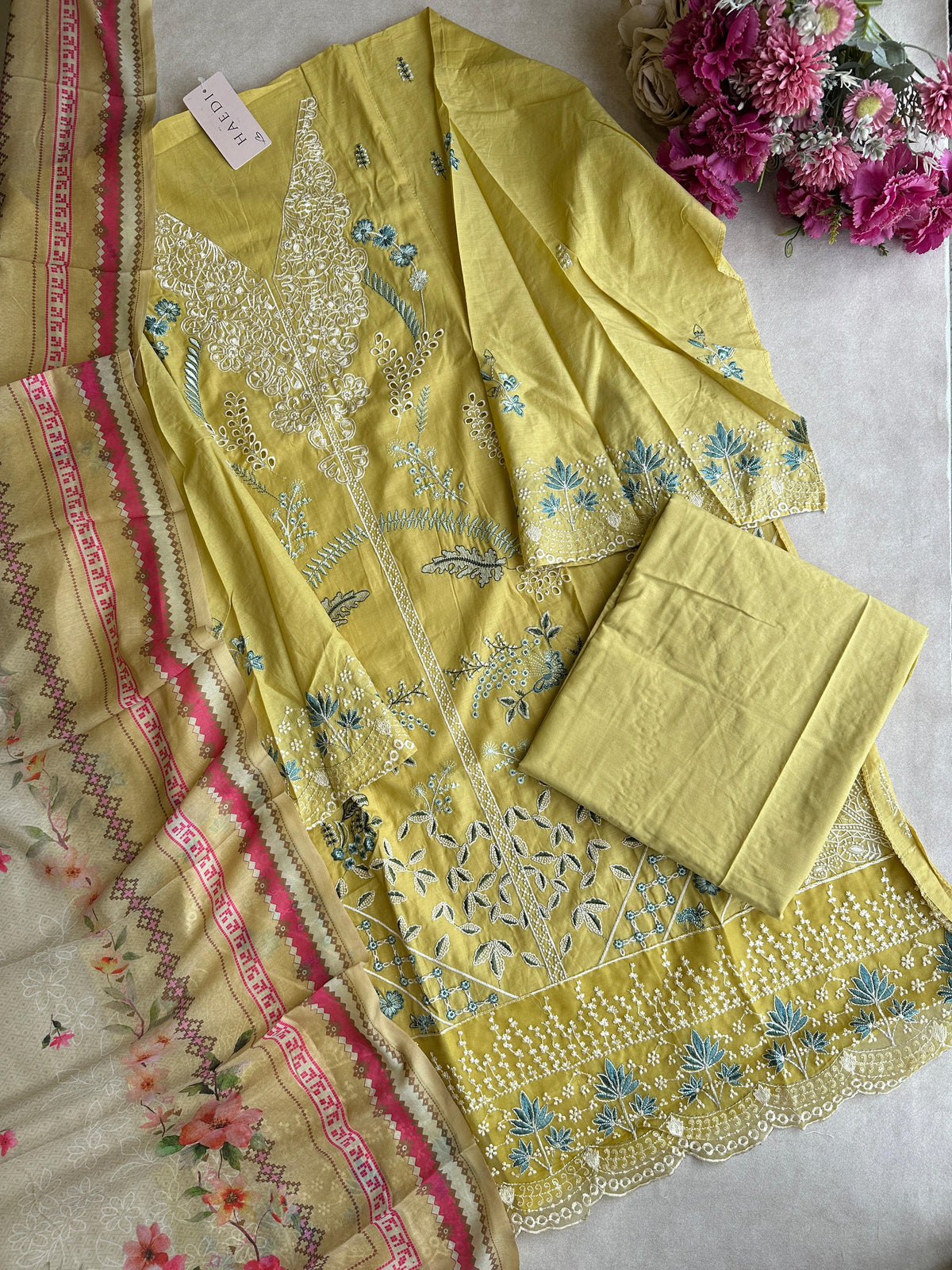 17953 Unstiched pakistani suit
