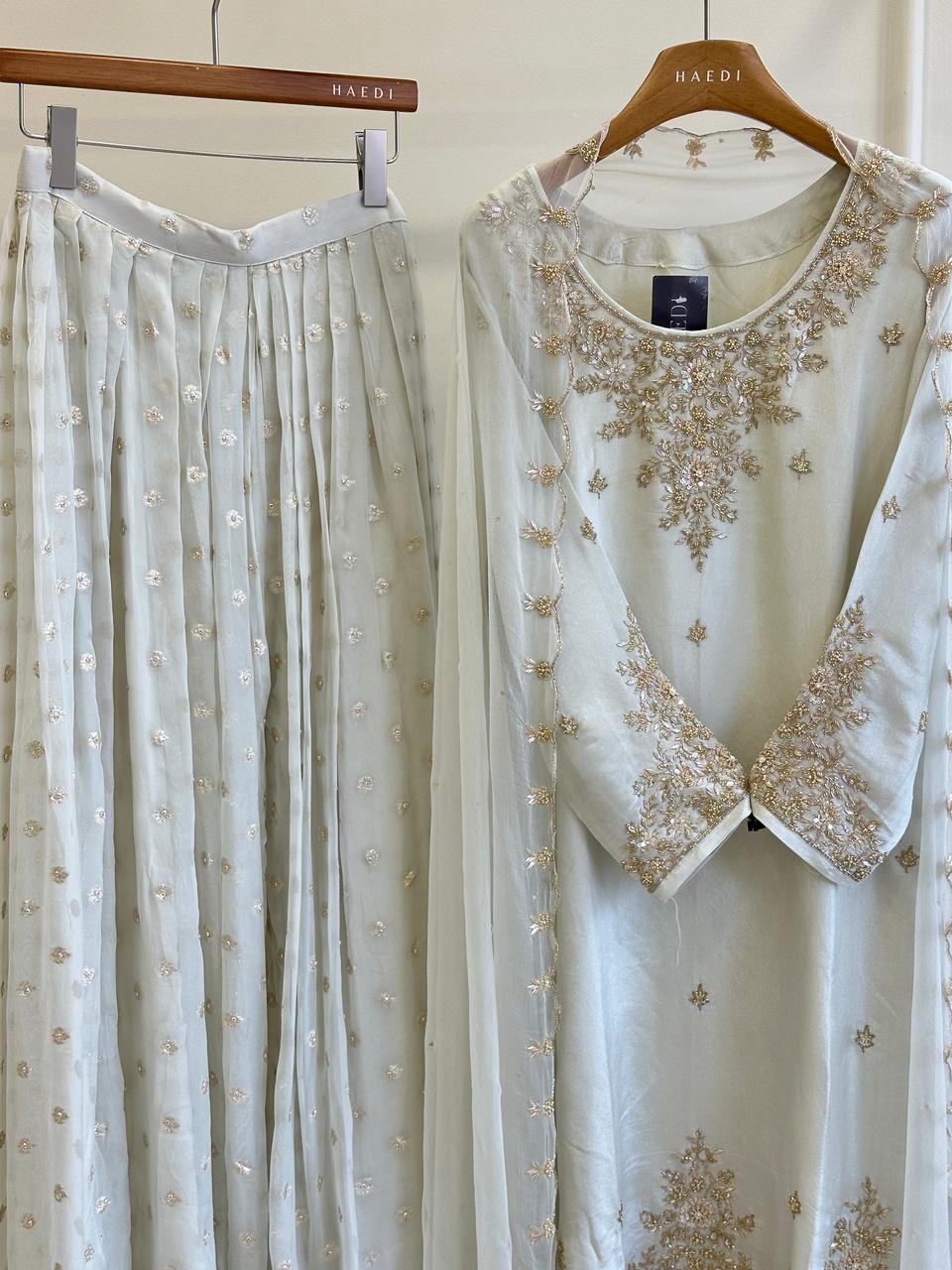16545 Premium tissue silk partywear suit