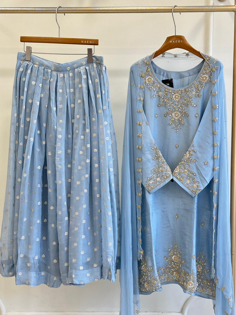 16545 Premium tissue silk partywear suit