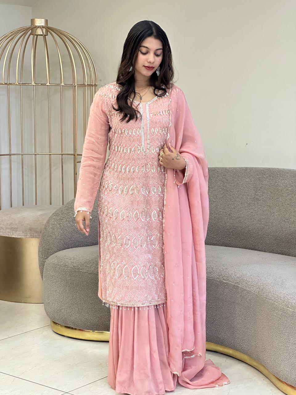 16571 Heavy partywear suit