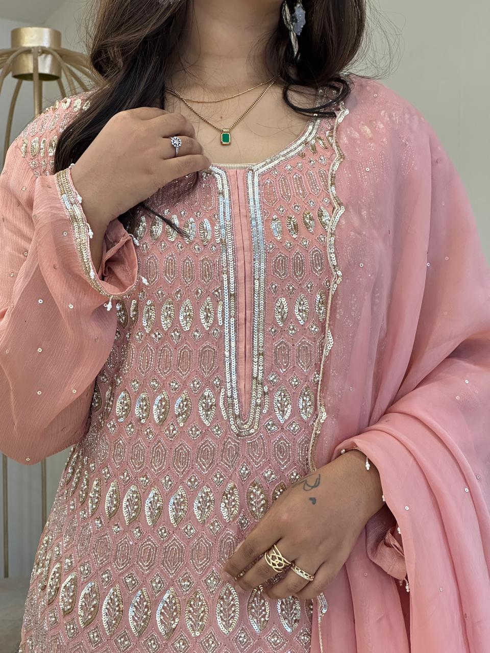 16571 Heavy partywear suit