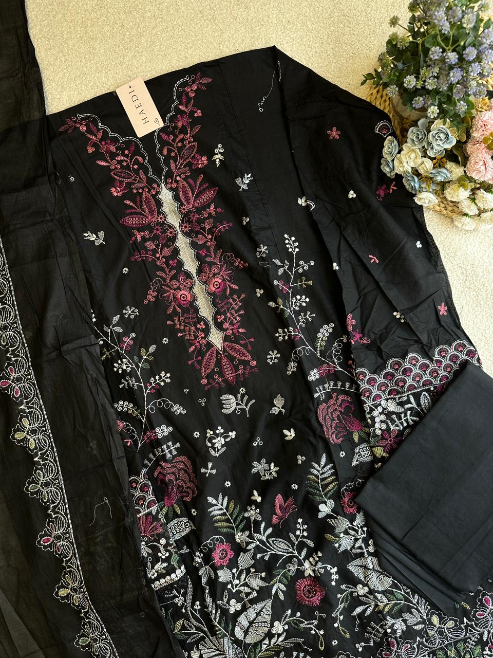 17954 Unstiched Cotton pakistani suit