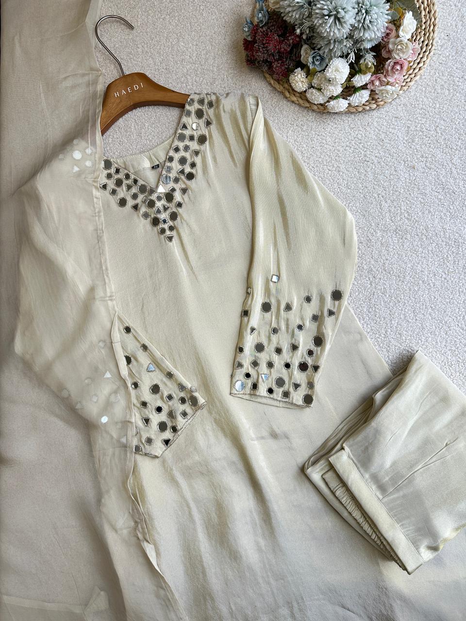 19371 Beautiful mirror worked suit