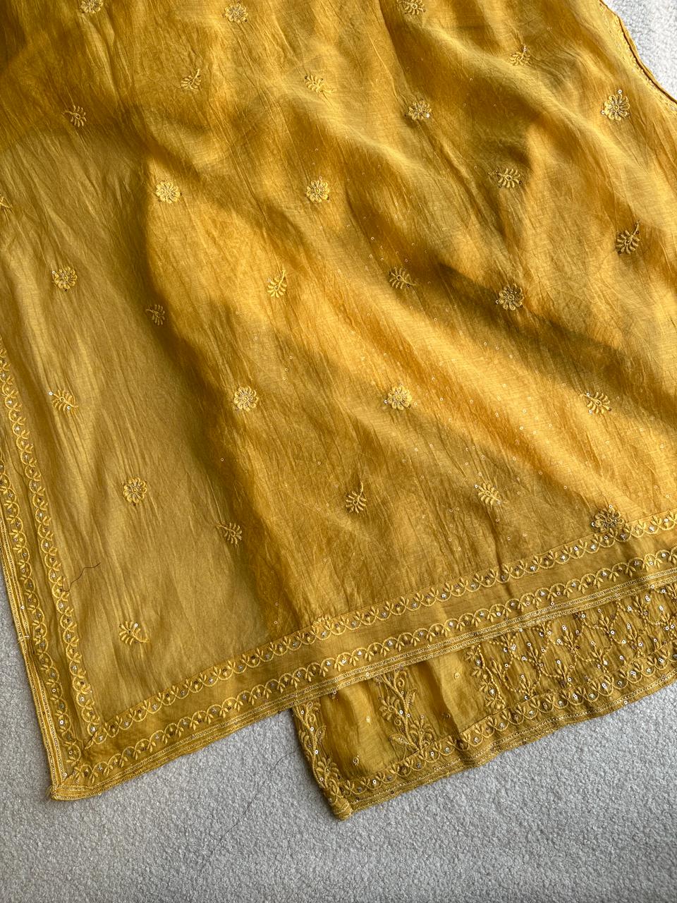 19410 / Premium Mulchanderi suit