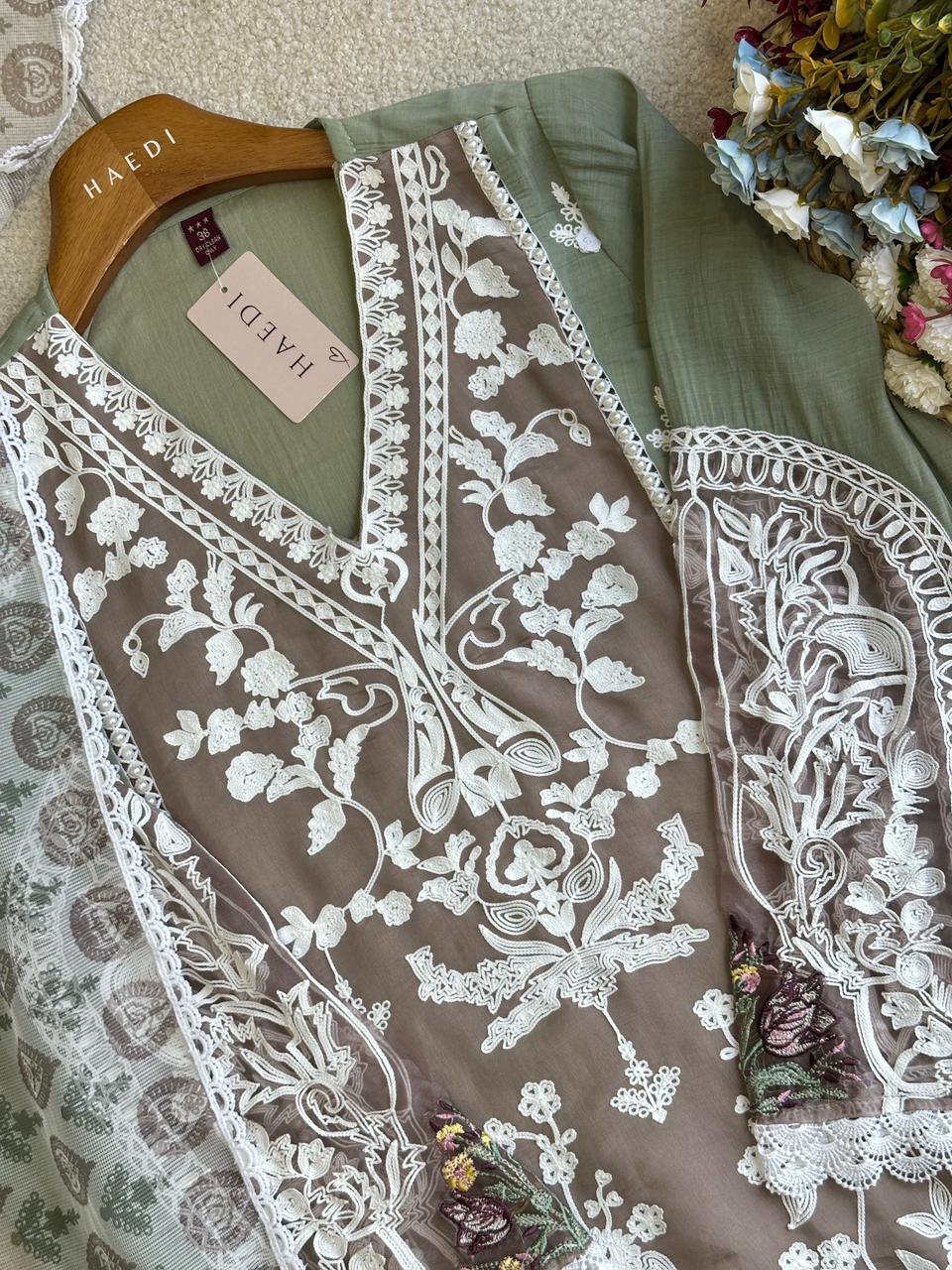 19350/57293 Embroidered pakistani suit
