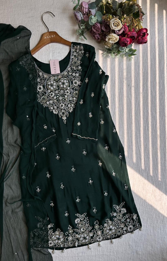 19403/57390 Premium handworked partwear  suit