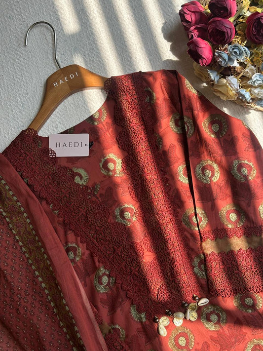 19264 Premium cotton suit with lace detailing