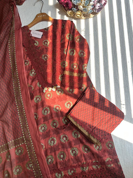 19264 Premium cotton suit with lace detailing