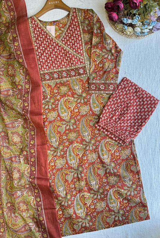 19575 Beautiful cotton suit