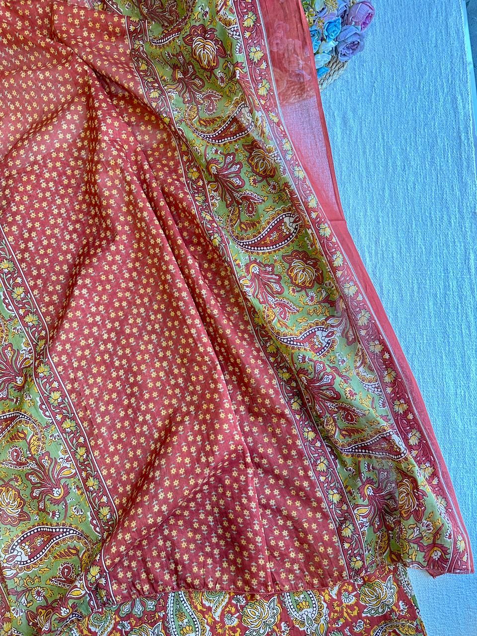 19575 Beautiful cotton suit