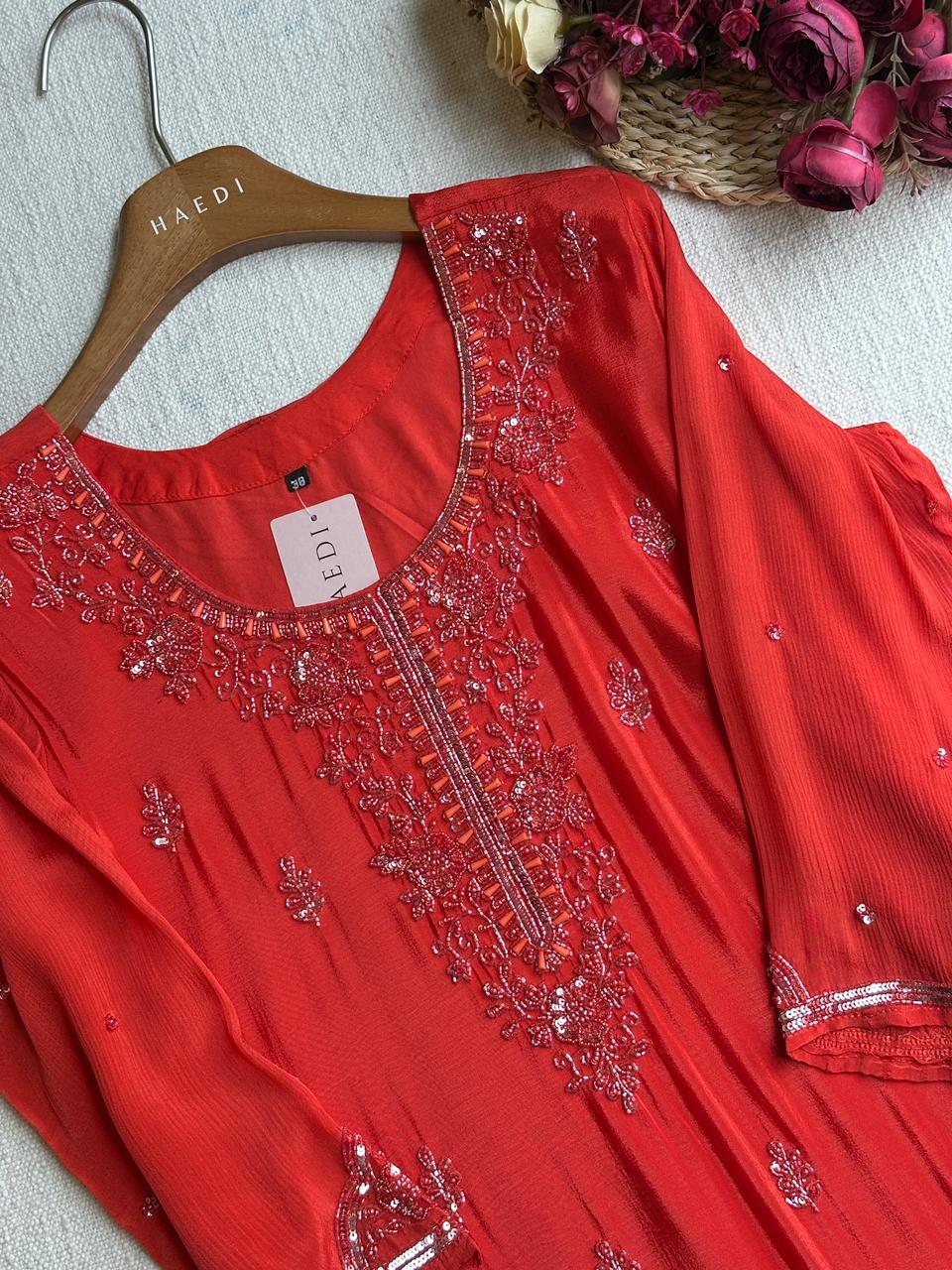 19840 Beautiful handworked suit