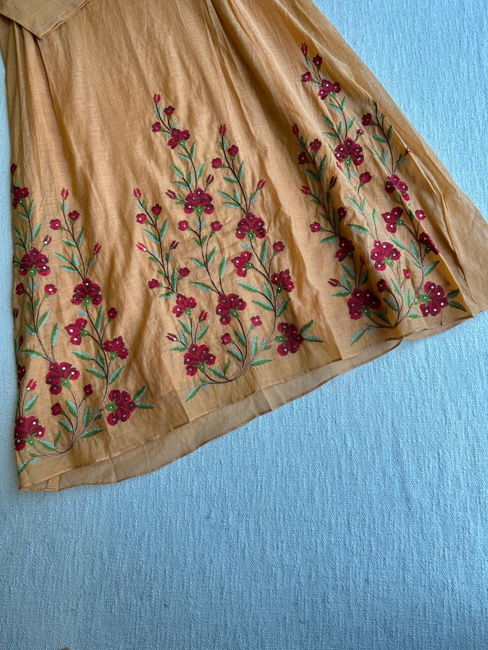 19843 Beautiful embroidered mul chanderi suit