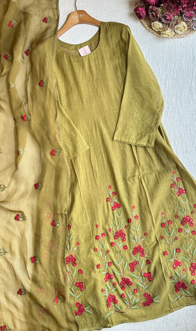 19843 Beautiful embroidered mul chanderi suit