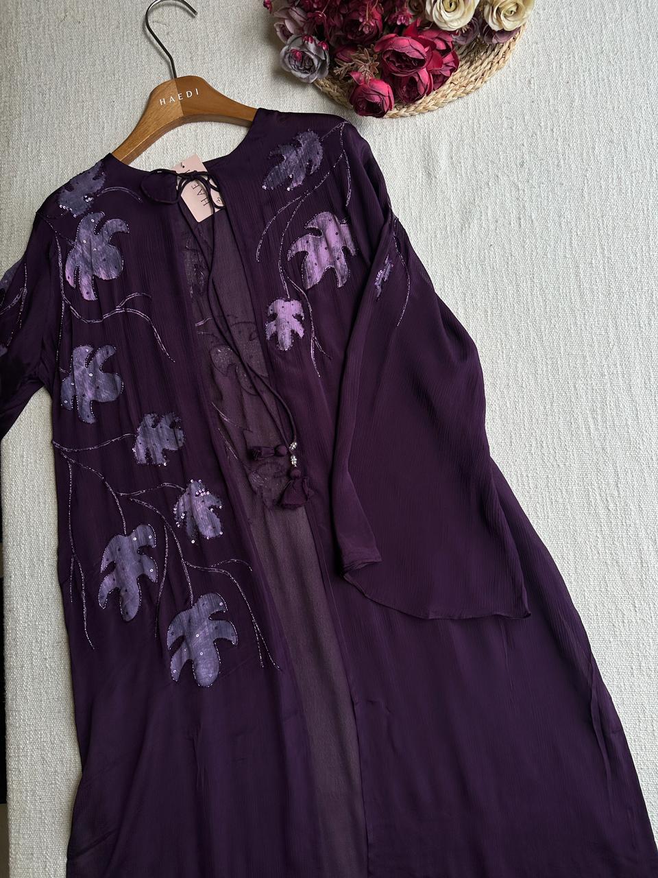 19840 Beautiful partywear suit