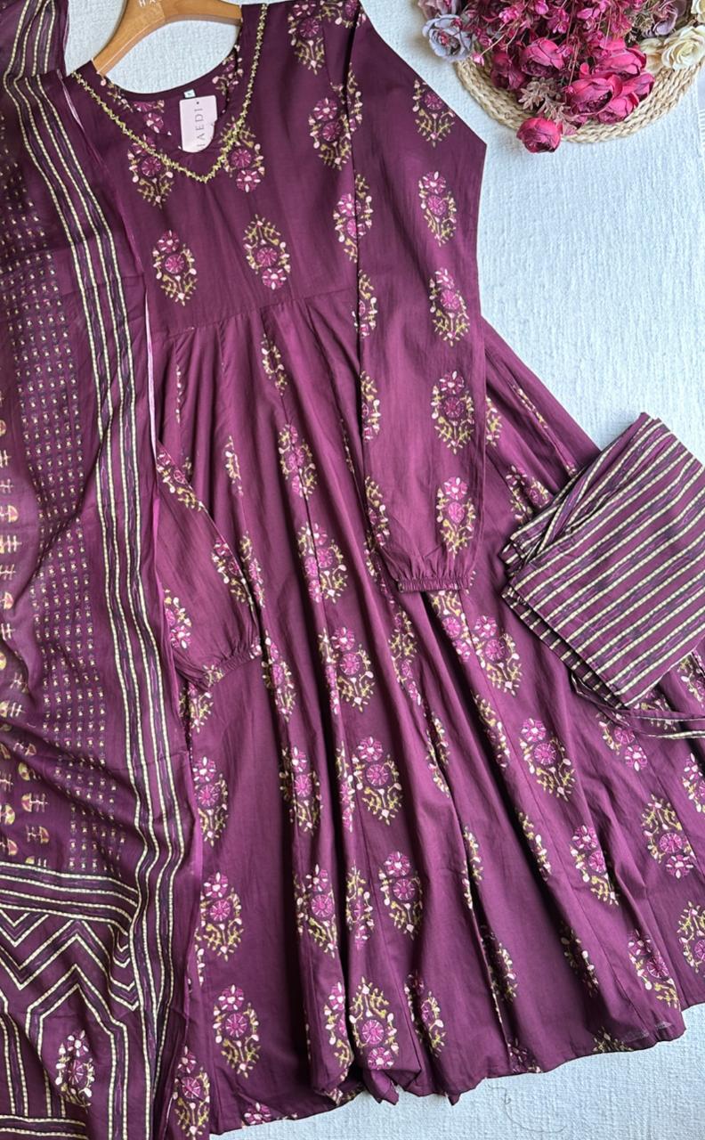 19752 Beautiful cotton anarkali