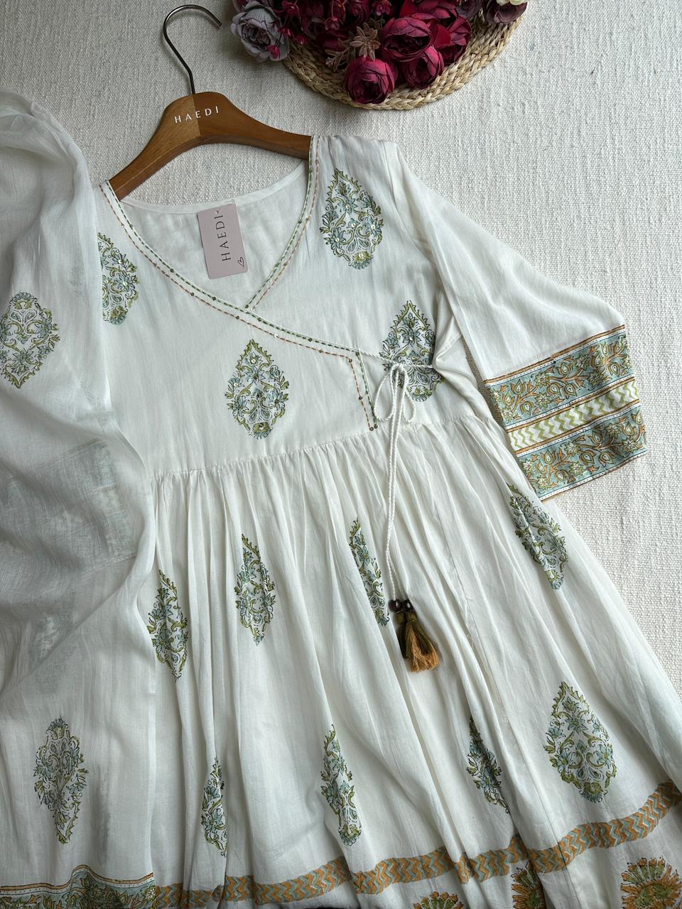 18649 Beautiful cotton anarkali