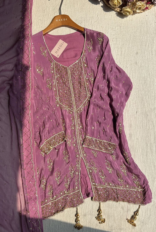19323 Beautiful partywear suit