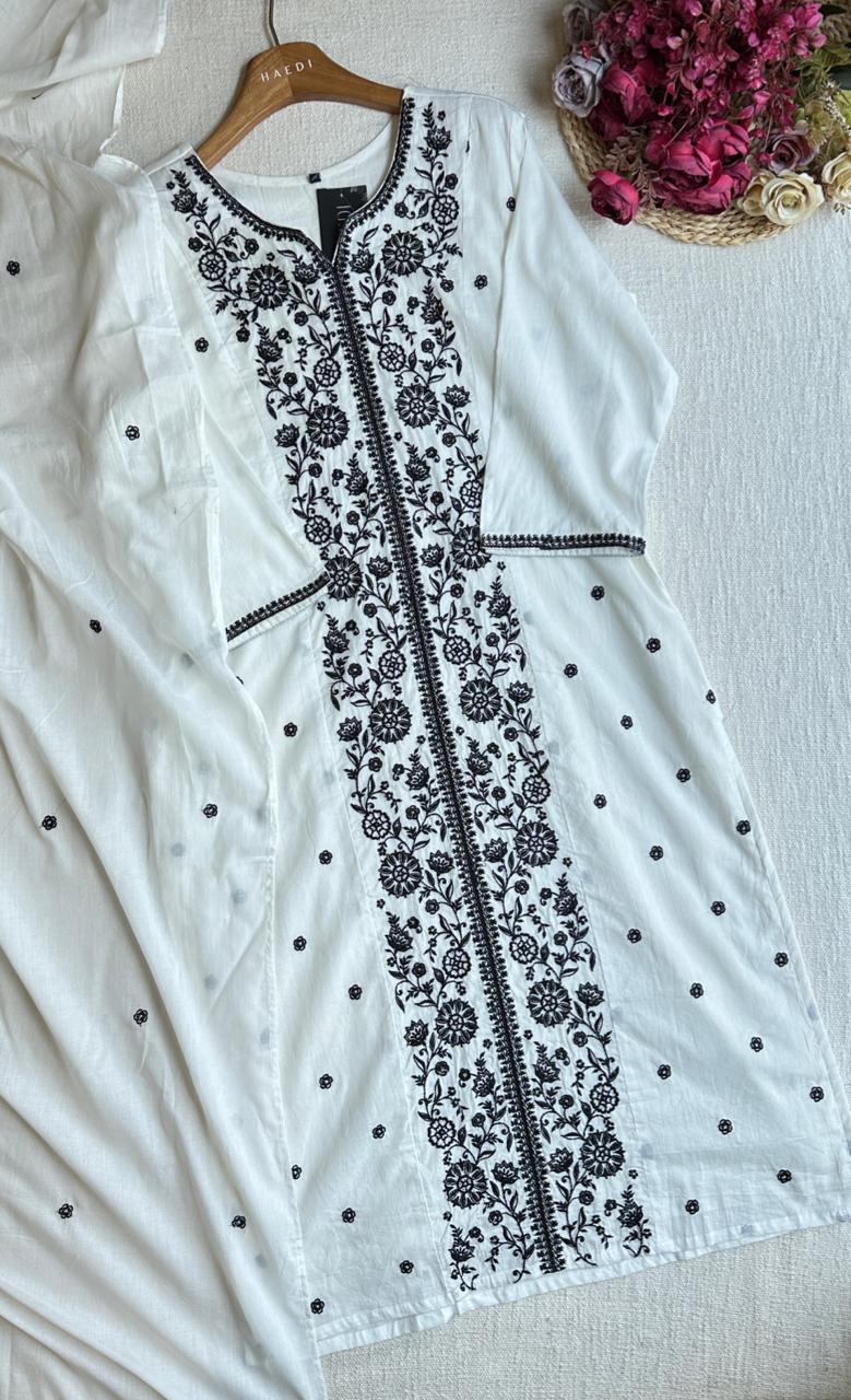 17390/17681 Beautiful cotton suit