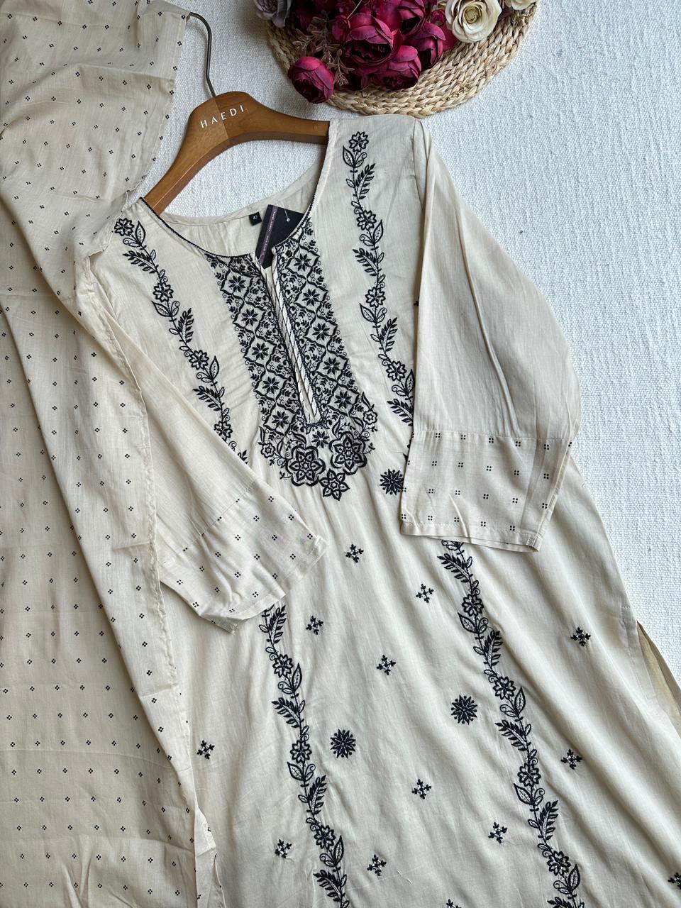 17391/17668/17393 Beautiful cotton suit