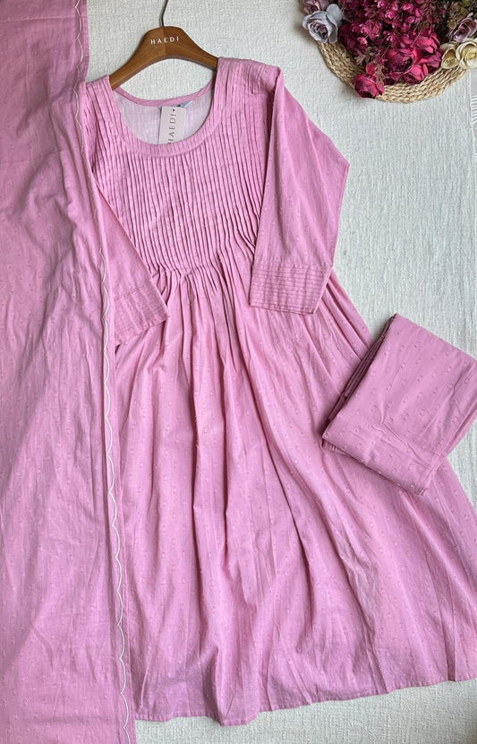 18737 Beautiful cotton suit