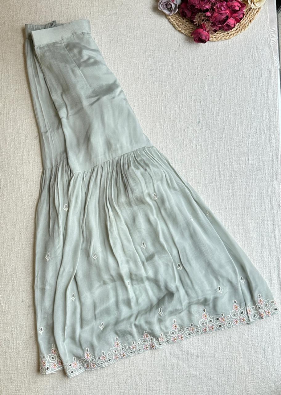 19287 beautiful party wear suit