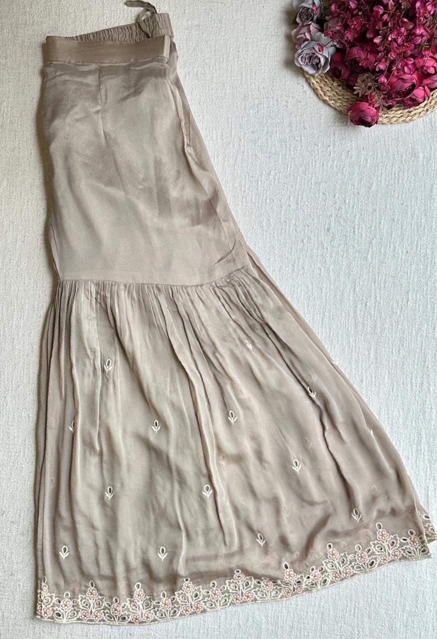 19287 beautiful party wear suit