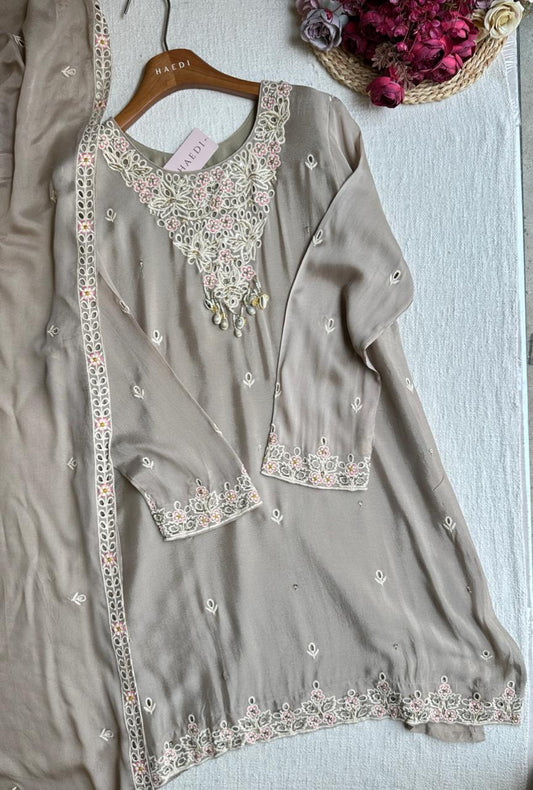 19287 beautiful party wear suit