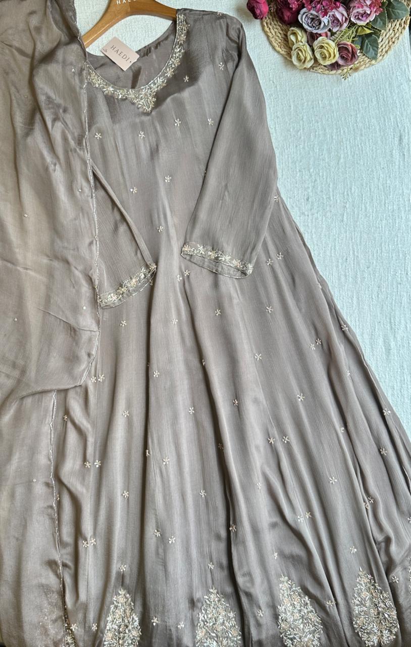 19903 Beautiful handworked gown