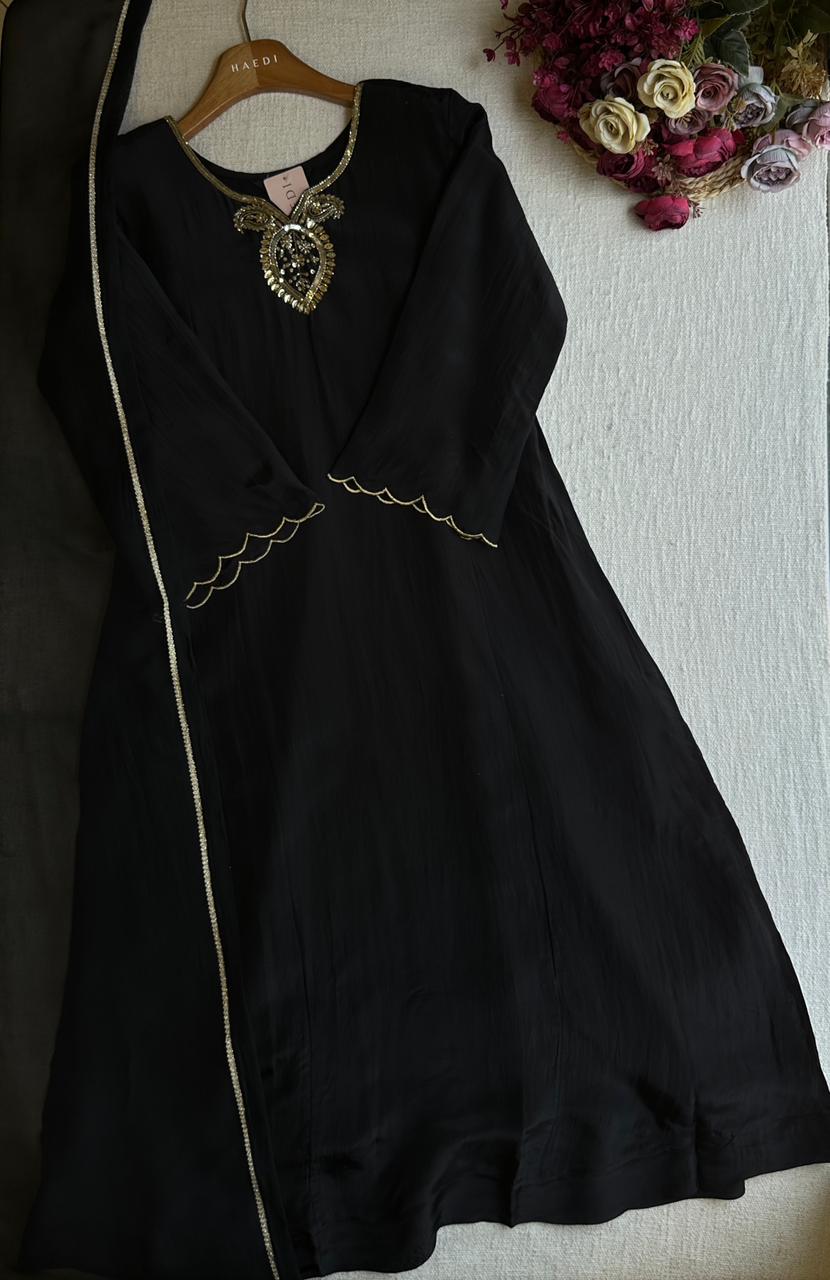 19912 Beautiful handworked designer suit
