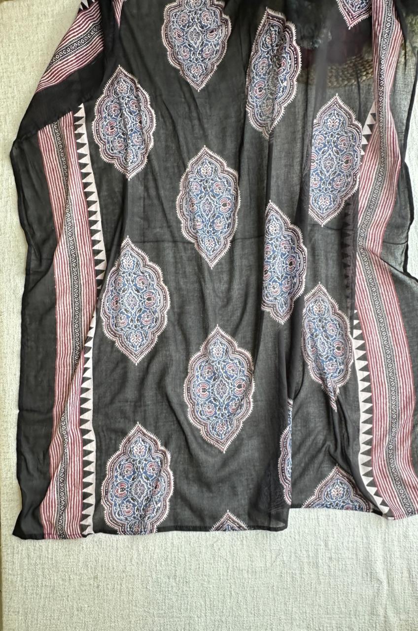 19932 Beautifuil cotton suit with palazzo