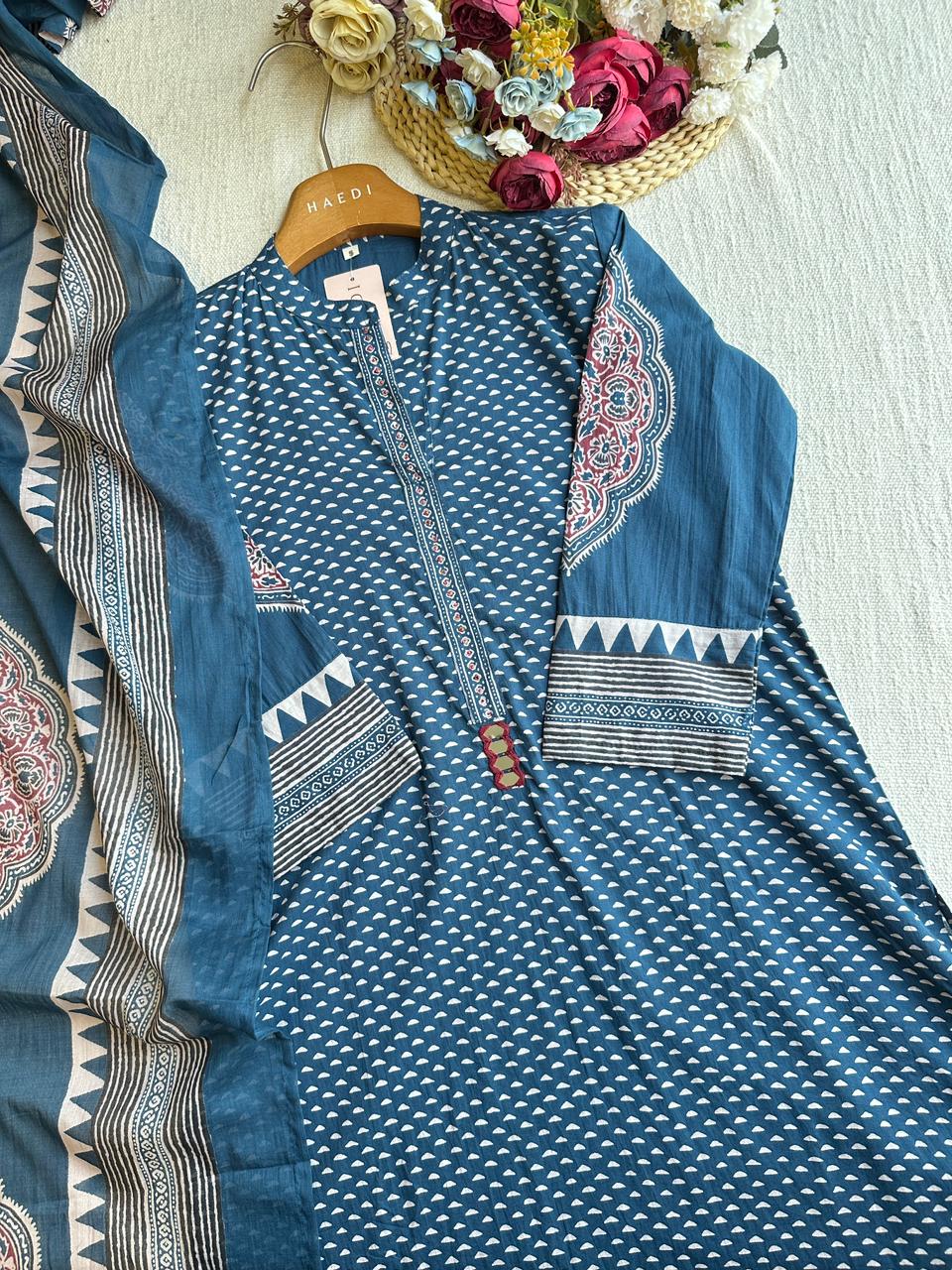 19932 Beautifuil cotton suit with palazzo