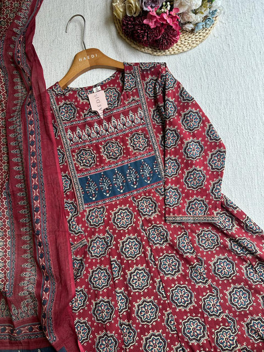 19753 Cotton anarkali suit