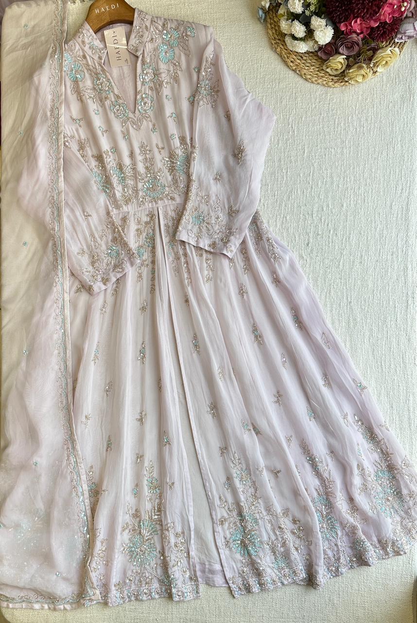18489 Premium handworked suit with skirt